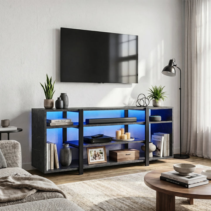 [Black Marble] Modern living room with a TV mounted on the wall and a decorative shelf below