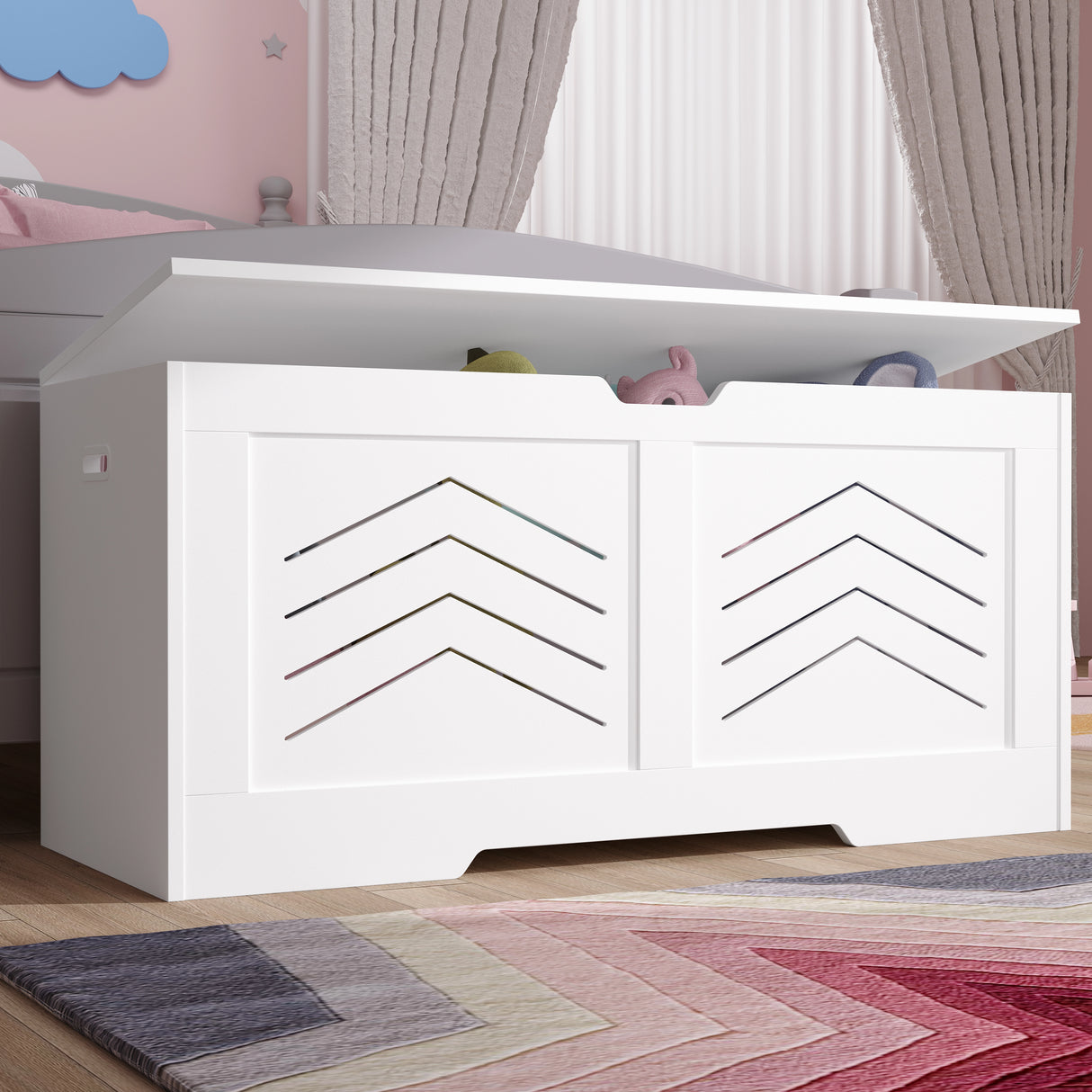 White wooden storage chest with lid, arrow design front, ideal for storing blankets, clothes, or toys in kids' bedrooms or playrooms.