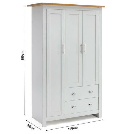 Triple wardrobe in white, offering spacious storage for clothing and accessories in style.