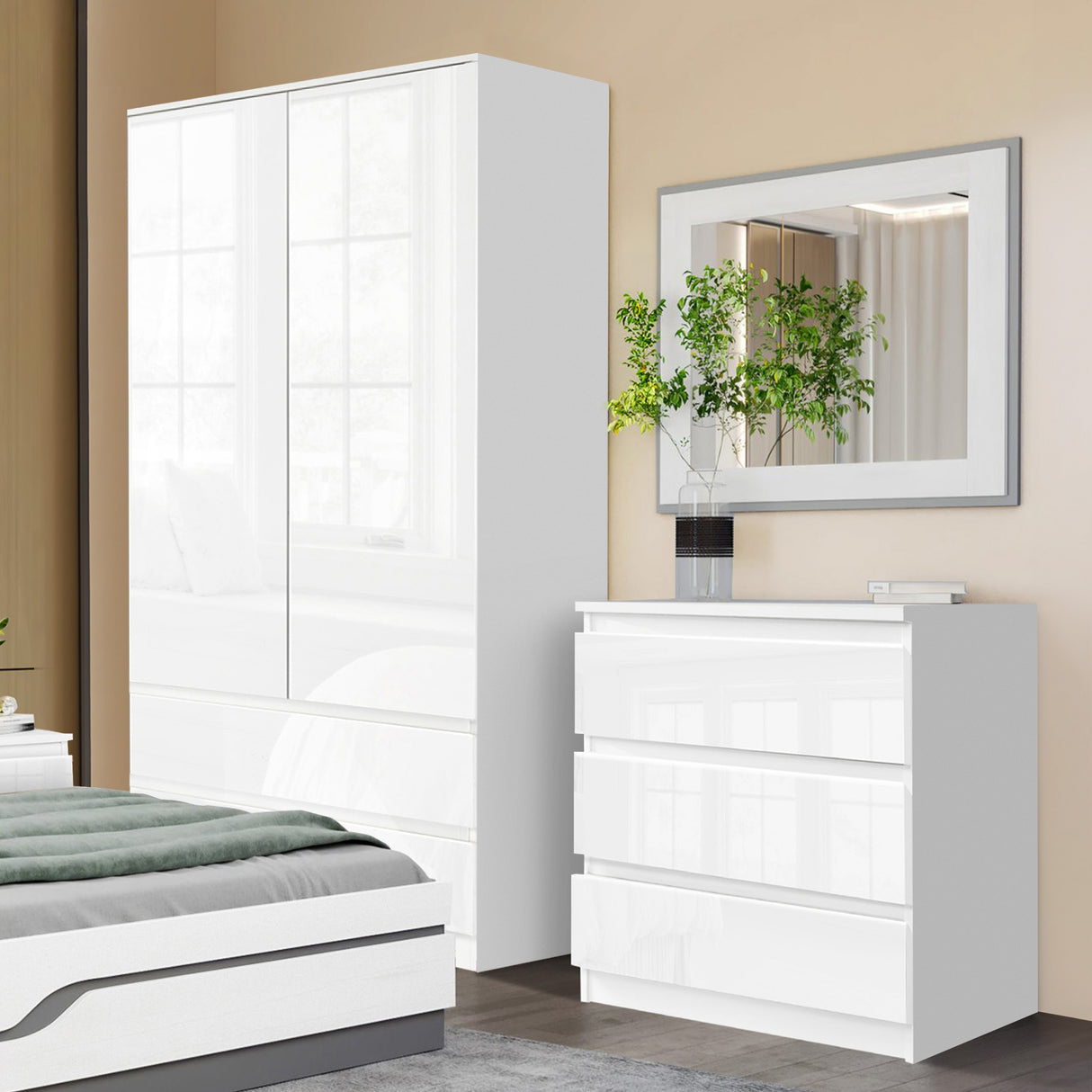 White bedroom furniture set, elegant and modern for a stylish home.